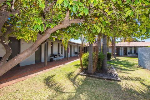 Nightcap At Wintersun Hotel - Accommodation QLD 6