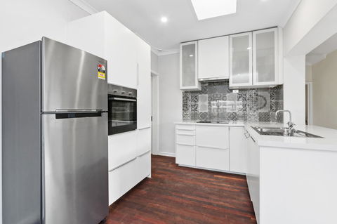 Inglewood Comfort - Accommodation QLD 17