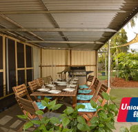 Midgard Cottage - Great location  close to airport - Accommodation QLD