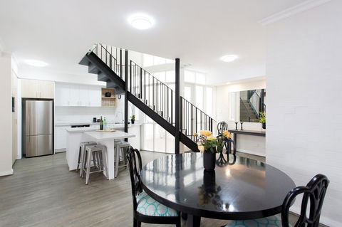 Stay Fresh - Fremantle CBD - Accommodation QLD 4