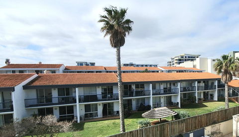 West Beach Lagoon 208 â€“ Great Value! - Accommodation QLD 22