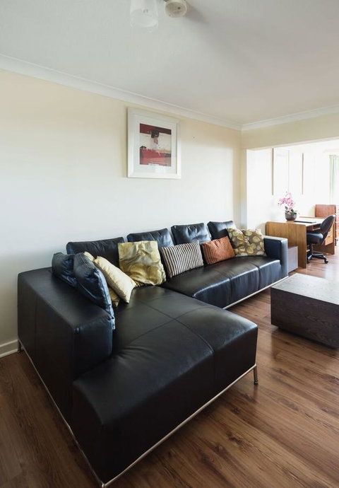 Studio 208 With Ocean Views - Accommodation QLD 13