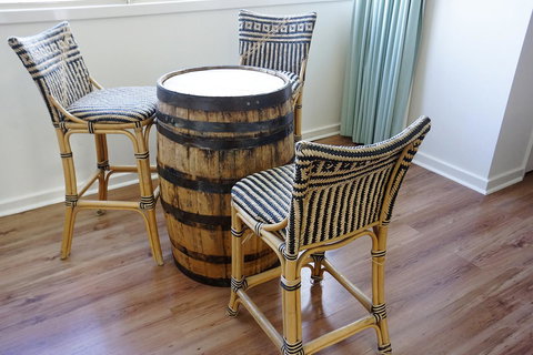 Studio 208 With Ocean Views - Accommodation QLD 3