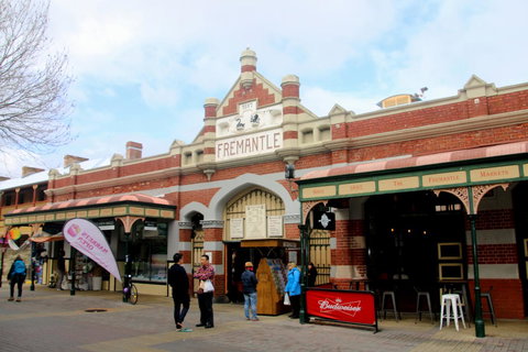 Studio 208 With Ocean Views - Accommodation QLD 28