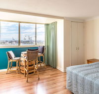 Studio 208 with ocean views - Accommodation QLD