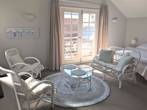 Fremantle Local Beach Studio - Accommodation QLD 8