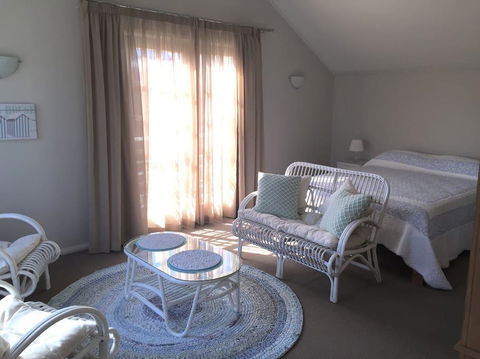 Fremantle Local Beach Studio - Accommodation QLD 25