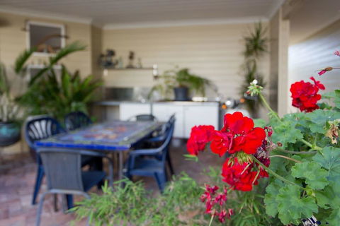 Fremantle Local Beach Studio - Accommodation QLD 4