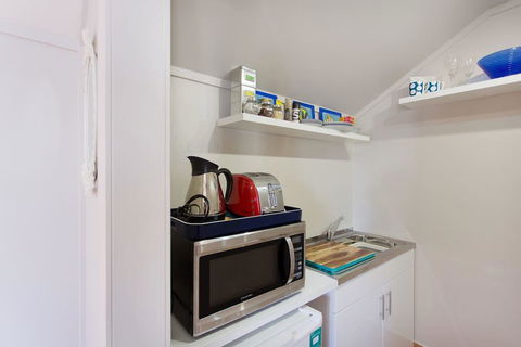 Fremantle Local Beach Studio - Accommodation QLD 12