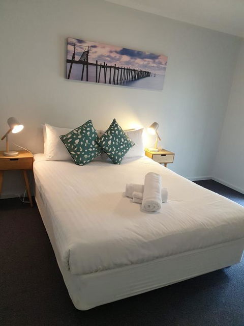 West Beach Lagoon 204 â€“ Ground Floor - Accommodation QLD 5