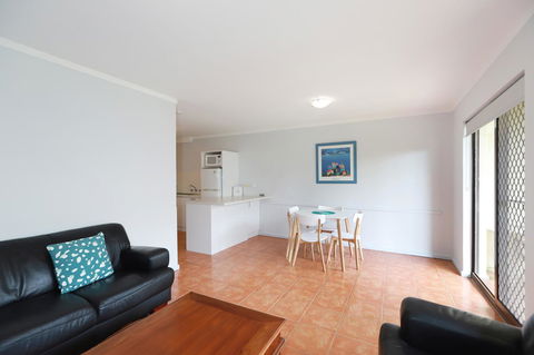 West Beach Lagoon 204 â€“ Ground Floor - Accommodation QLD 9