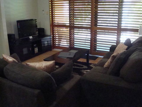 Presidential Bungalow - Accommodation QLD 5