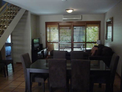 Presidential Bungalow - Accommodation QLD 7