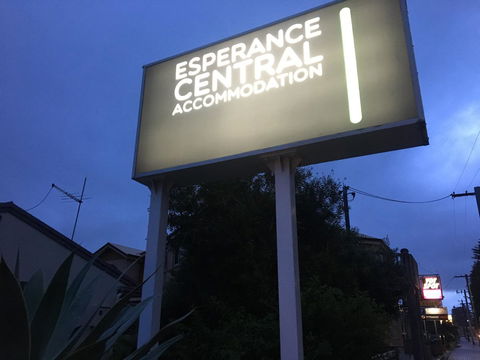 Esperance Central Accommodation - Accommodation QLD 12