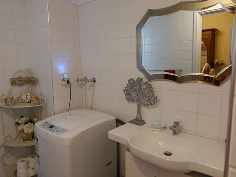 The Blacksmiths Cottage - Accommodation QLD 29