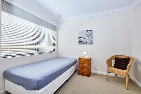 Fremantle Townhouse Unit 6 - Accommodation QLD 7
