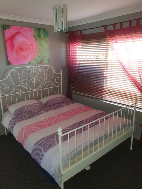 The Entertainer - Accommodation QLD 15