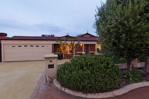 The Entertainer - Accommodation QLD 30