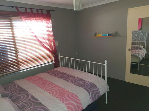 The Entertainer - Accommodation QLD 14