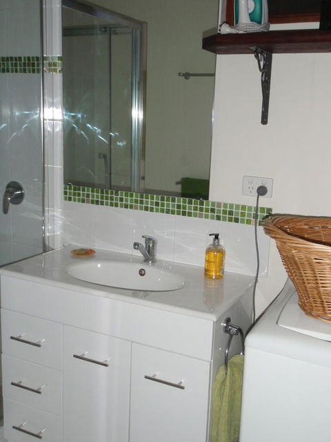 Gypsy Cottage - Accommodation QLD 6