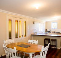 Yvonnes Rest Holiday Home - Accommodation QLD