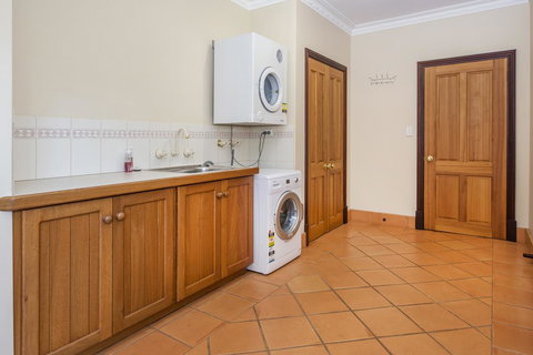 A Hidden Bush Delight - Accommodation QLD 29