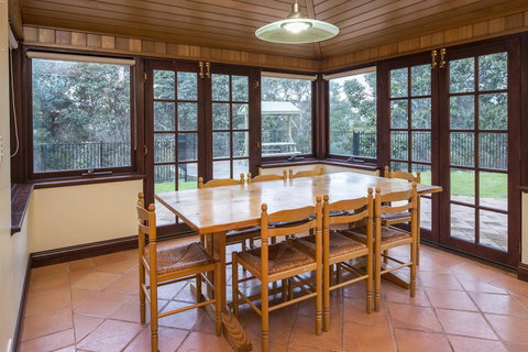 A Hidden Bush Delight - Accommodation QLD 15