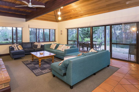 A Hidden Bush Delight - Accommodation QLD 13