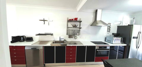 West Beach Lagoon 211 â€“ Great Views - Accommodation QLD 4
