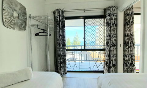 West Beach Lagoon 211 â€“ Great Views - Accommodation QLD 13