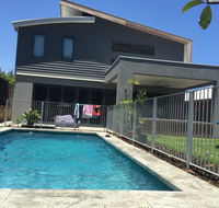 The Pool House - Fremantle - Accommodation QLD