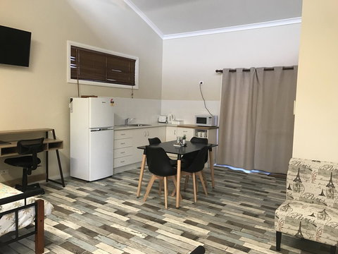 Sabai Accommodation - Accommodation QLD 12