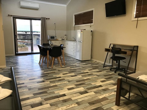 Sabai Accommodation - Accommodation QLD 7