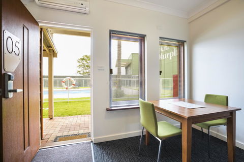 Nightcap At The Ship Inn - Accommodation QLD 30