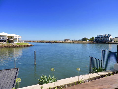 Oceans Edge - Busselton - Accommodation QLD 15
