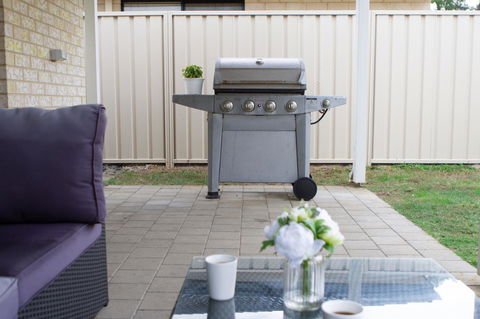 The Beach House - Accommodation QLD 18