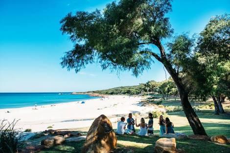 The Beach House - Accommodation QLD 10