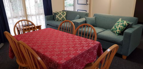 Park Avenue Holiday Units - Accommodation QLD 11