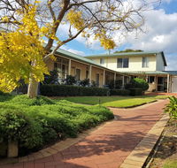 Park Avenue Holiday Units