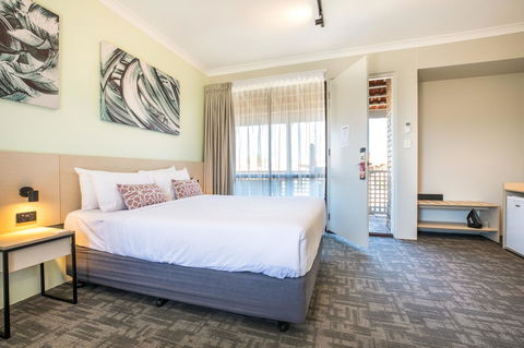Nightcap At Wanneroo Tavern - Accommodation QLD 23