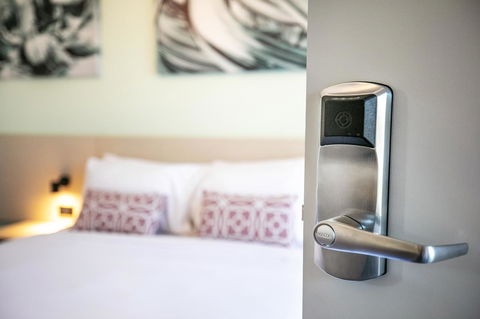 Nightcap At Wanneroo Tavern - Accommodation QLD 24