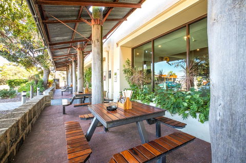 Nightcap At Wanneroo Tavern - Accommodation QLD 10