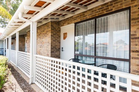 Nightcap At Wanneroo Tavern - Accommodation QLD 12