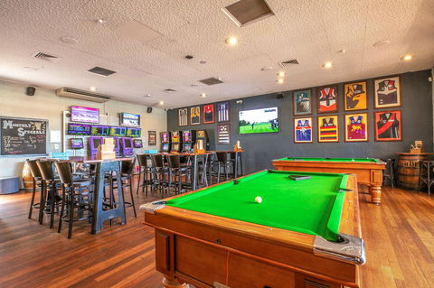 Nightcap At Wanneroo Tavern - Accommodation QLD 5