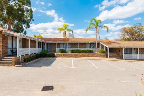 Nightcap At Wanneroo Tavern - Accommodation QLD 15