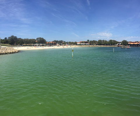 Crossland House - Accommodation QLD 9