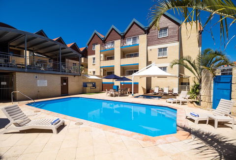 Hillarys Harbour Resort - Accommodation QLD 1