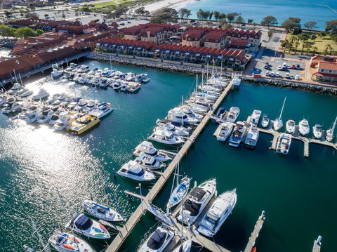 Hillarys Harbour Resort - Accommodation QLD 5