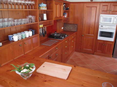 The Russell House - Accommodation QLD 1