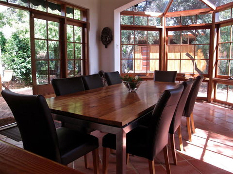 The Russell House - Accommodation QLD 0